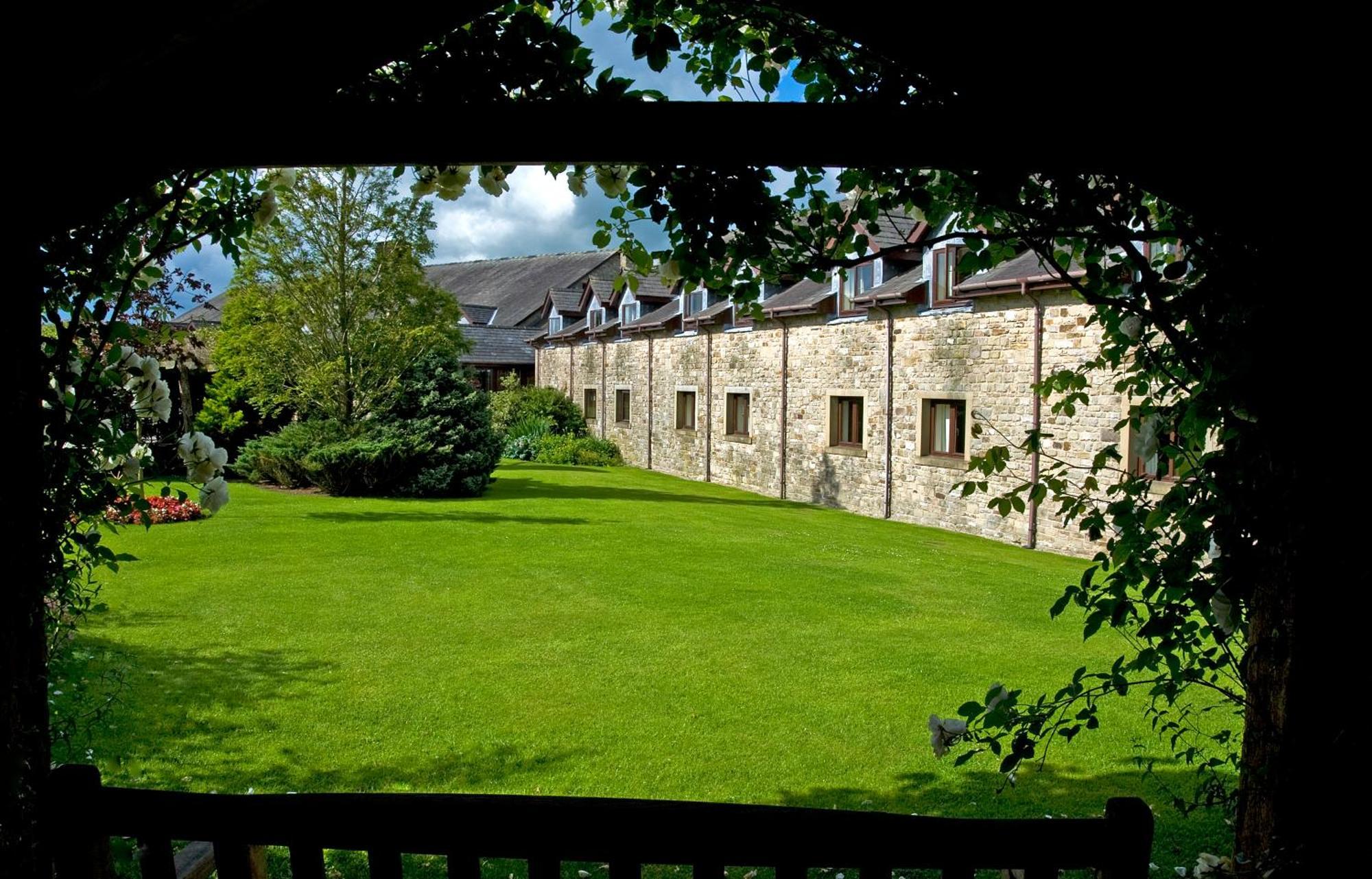 Garstang Country Hotel & Golf, Sure Hotel Collection エクステリア 写真